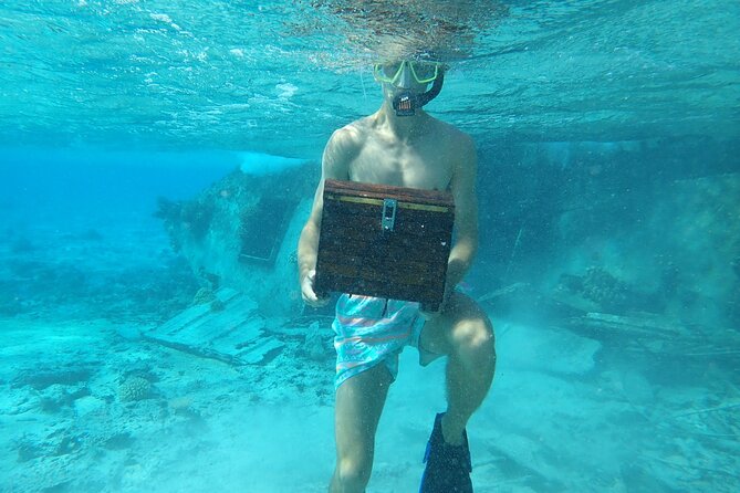 Private 4 Hours Reef Discovery Luxury Private Treasure Hunt in Bora Bora - Stop one: meeting the lagoon’s rays