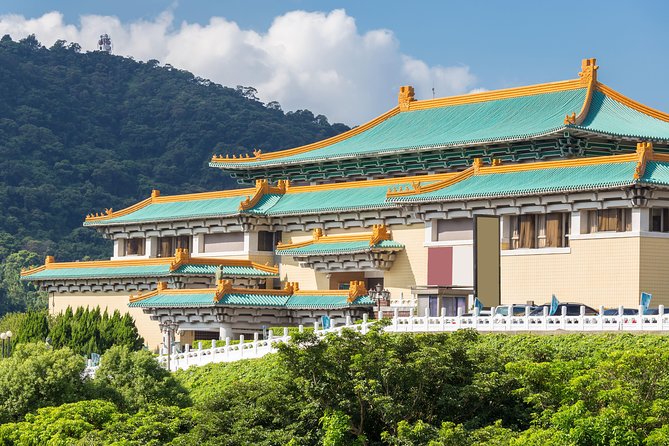 Private Car: 8 Hour Highly Customized Taipei City Exploration! - Taipei 101: a fast look at the modern city