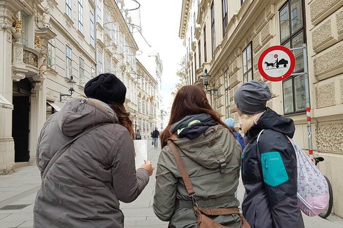Private City Discovery walk - Historical Treasure hunt - Timing, weather, and what to bring