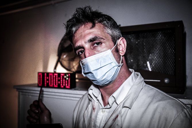 Private Escape Room with a Zombie in London - Arriving at Bunker 51 in southeast London