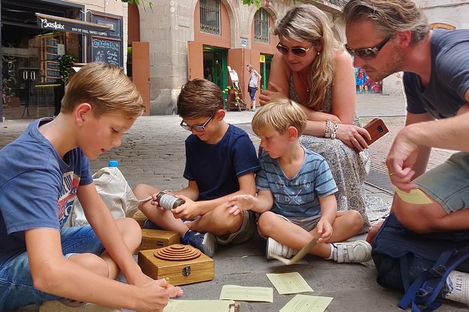 Private Family Treasure Hunt | Guided, fun & 100% Offline | Xventura Barcelona - Key points at a glance