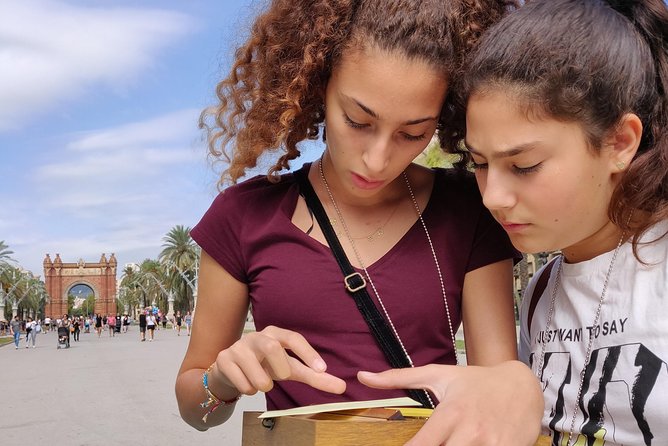 Private Family Treasure Hunt | Guided, fun & 100% Offline | Xventura Barcelona - Starting at Santa Maria del Mar