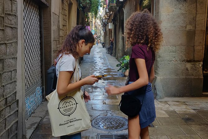Private Family Treasure Hunt | Guided, fun & 100% Offline | Xventura Barcelona - A Picasso connection without a museum marathon