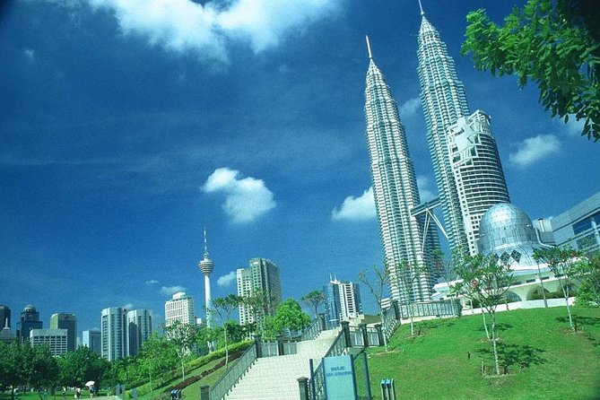 Private Half-Day Kuala Lumpur City Exploration Tour - The National Monument and Malaysia’s wartime memory