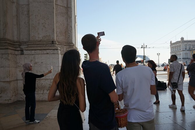 Private Outdoor Escape Game in Lisbon - Returning to Praça do Comércio