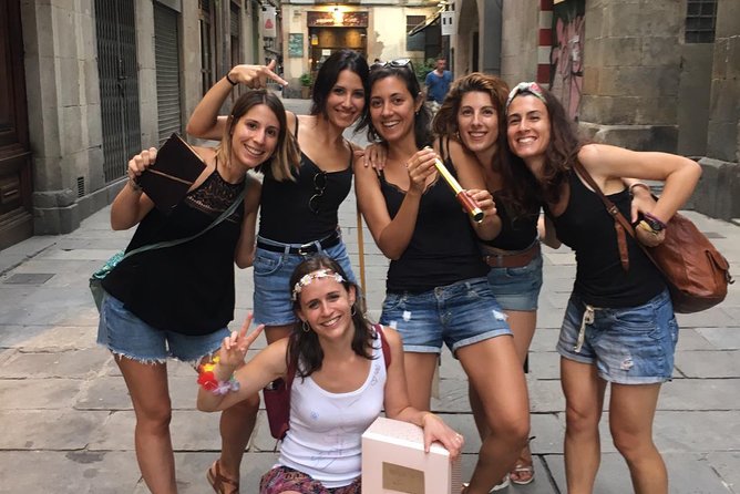 Private Treasure Hunt The Explorer | Guided, fun & 100% Offline | Xventura - Starting at Plaça Comercial in El Born