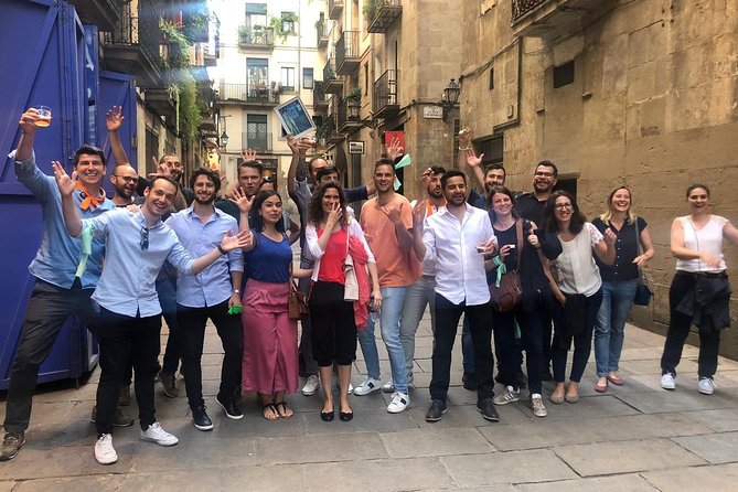 Private Treasure Hunt The Explorer | Guided, fun & 100% Offline | Xventura - Plaça Reial and the first major clues