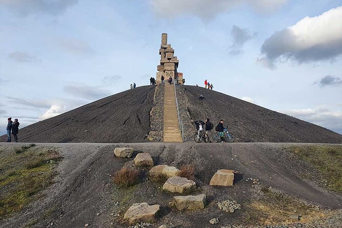 Puzzle scavenger hunt around the Gelsenkirchen stairway to heaven - How the encrypted messenger game works