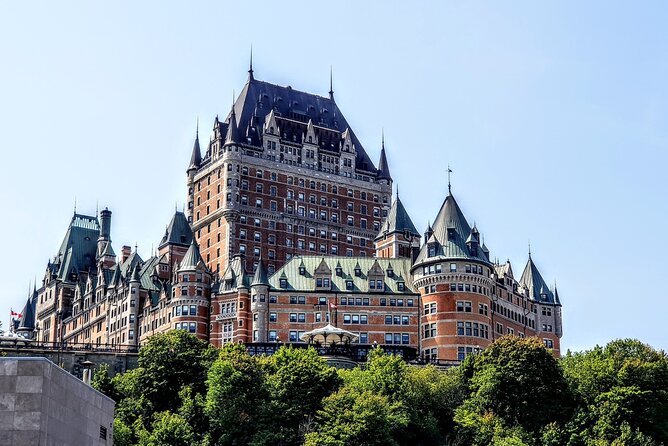 Quebec City Scavenger Hunt and City Highlights Walking Tour - Finding the Fresque du Petit-Champlain