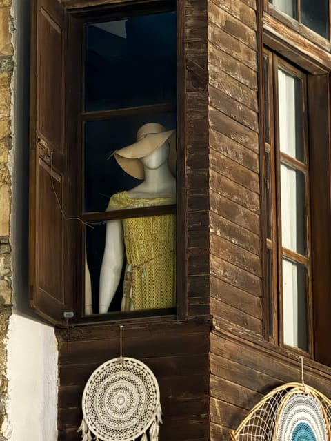 Rethymno Scavenger Hunt: Pirates, Food, Alcohol & Treasures - The pirate story behind the riddles