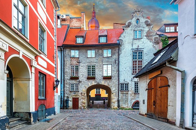 Riga Scavenger Hunt and Highlights Self Guided Audio Tour - Who will enjoy this most