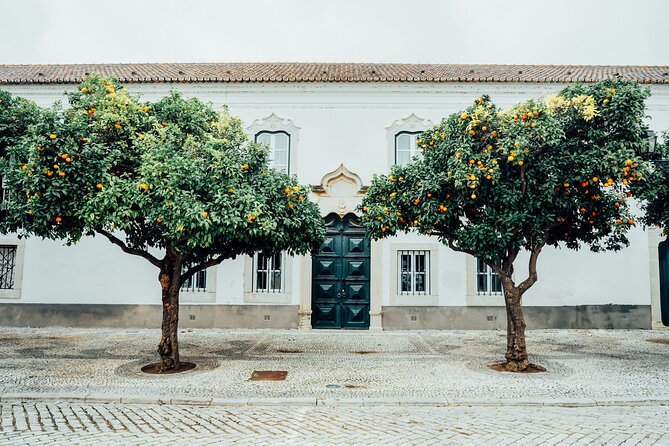 Romantic Faro: Whisper of Love Exploration Game and Tour - Arco de Repouso and its local legend