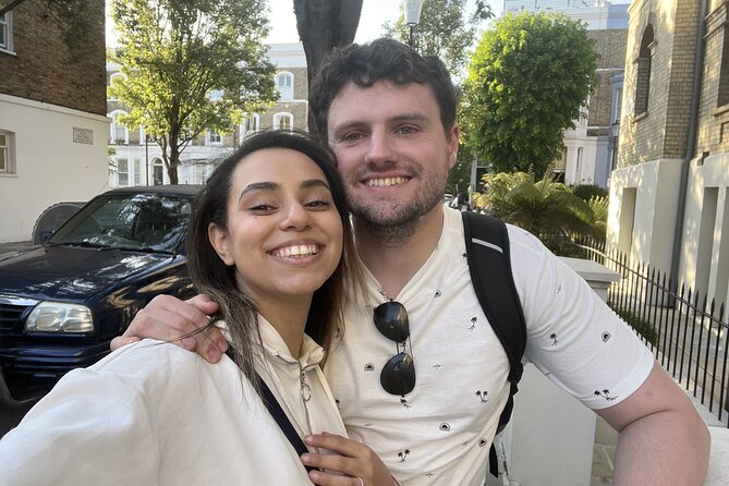 Romantic Notting Hill: Self-Guided Love Story Puzzle Walk - All Saints Road and St Luke’s Mews