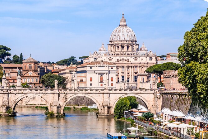 Rome Scavenger Hunt and Highlights Self-Guided Tour - Languages and phone requirements