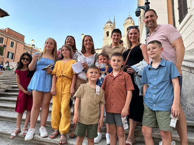 Rome: Scavenger Hunt For Kids with Prizes around City Center - Riddles Beneath the Pantheon’s Ancient Columns