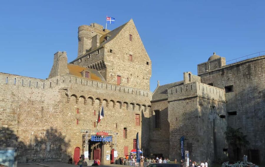 Saint-Malo: Outdoor Escape Game - In the wake of the Corsair - What the history adds to the puzzles