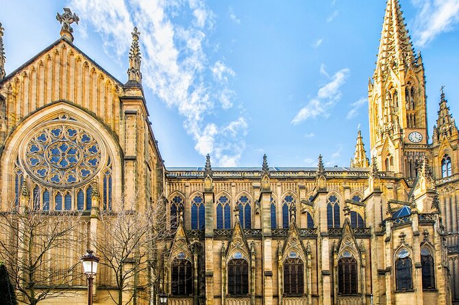 San Sebastian Scavenger Hunt & Highlights Self Guided Audio Tour - San Telmo Museum and the final stretch
