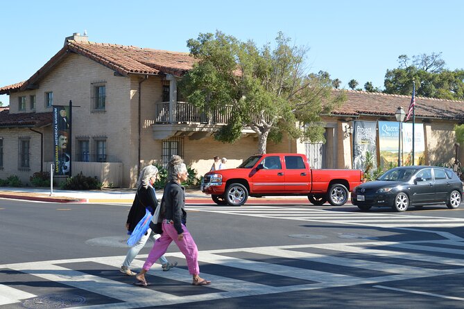 Santa Barbara Scavenger Hunt Walking Tour and Game - Who will enjoy this most