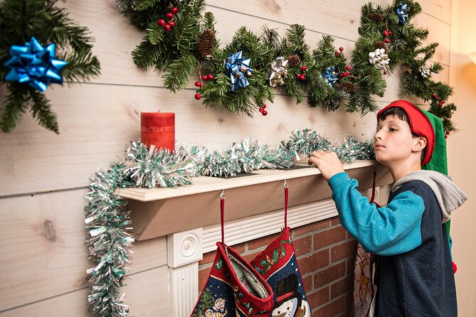 Saving Christmas Escape Room in Chattanooga - Final call: book it or pass?