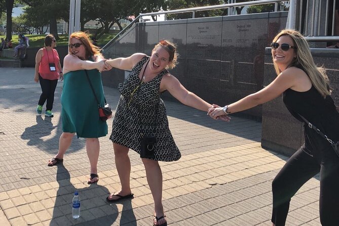 Scavenger Hunt Adventure in Ottawa by Crazy Dash - The remote host and the role of the app