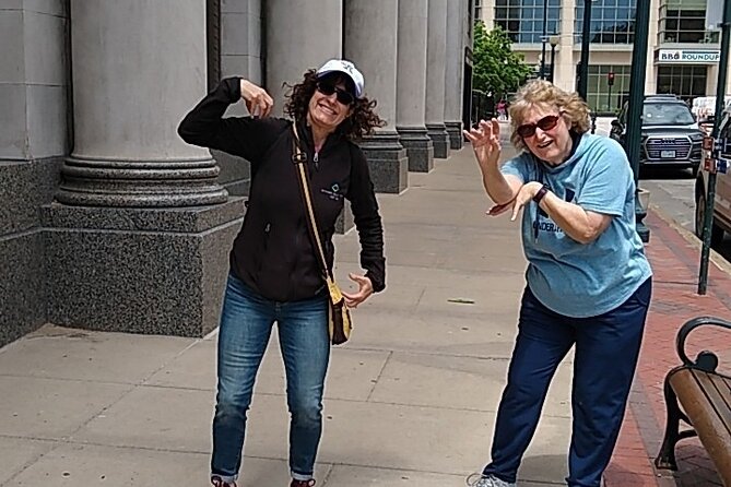 Scavenger Hunt Adventure in Ottawa by Wacky Walks - Key points at a glance