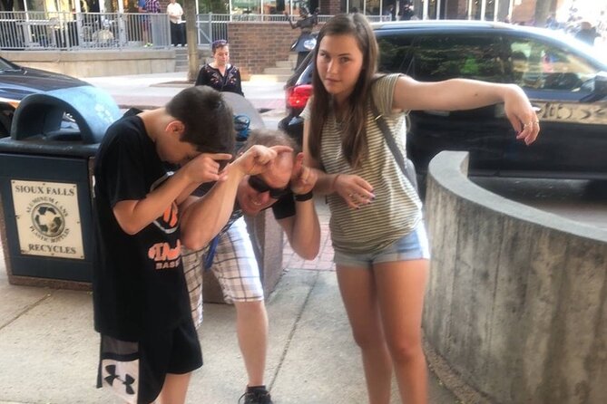 Scavenger Hunt in Newport News by Operation City Quest - Riddles, objects, and photo challenges