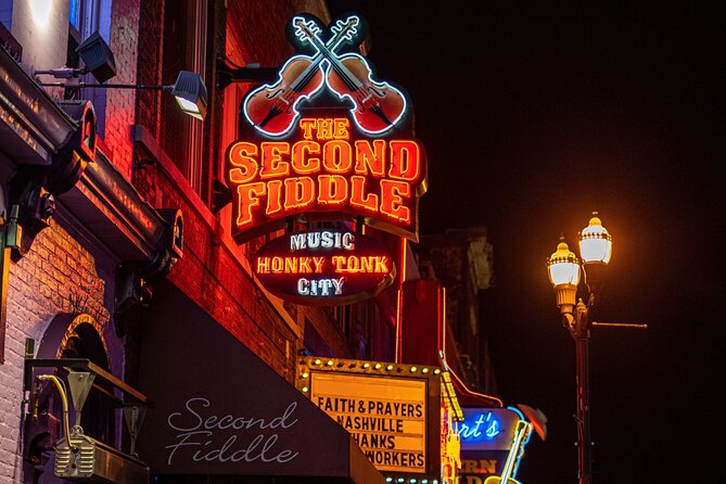 Self Guided Adventure Game Walking Tour - Starting at 100 Demonbreun Street