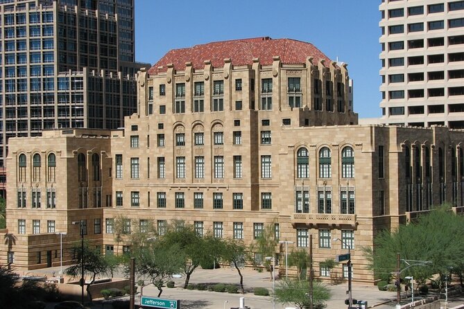 Self-Guided Phoenix Scavenger Hunt: Phoenix The Sun’s Core - Wells Fargo Museum and Patriots Square Park