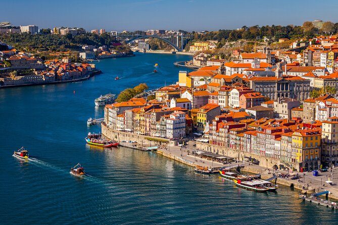 Self-Guided Scavenger Hunt and Tour in Porto - Art and social care at MMIPO