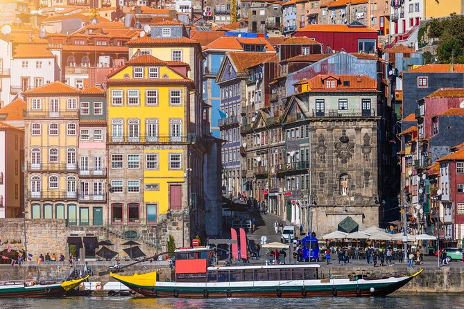 Self-Guided Scavenger Hunt and Tour in Porto - Finishing at Porto Cathedral