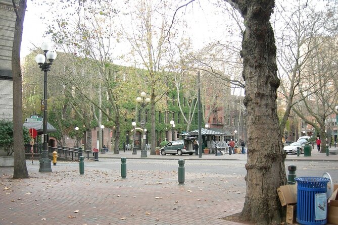 Self-Guided Seattle Scavenger Hunt: Plunging Seattle’s Depths - How the Let’s Roam app shapes the experience