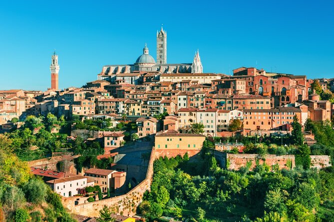 Siena Medieval Power Quest: Self-Guided Family Feud Game - Palazzo Chigi-Saracini and the narrow streets