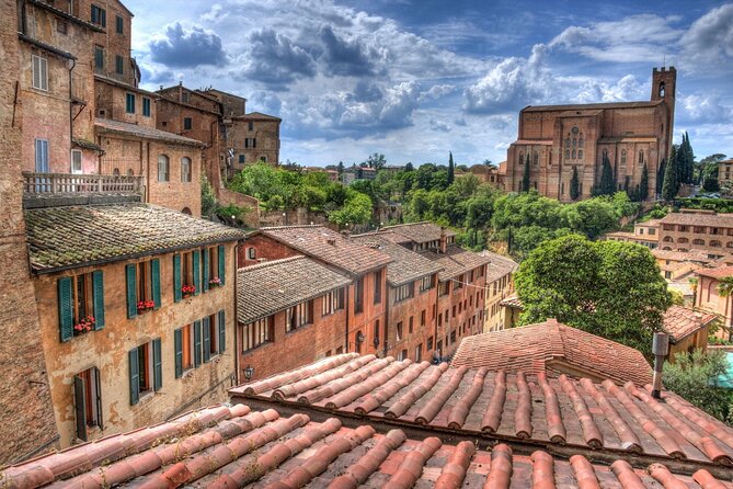 Siena Scavenger Hunt and Highlights Self Guided Audio Tour - Torre del Mangia and Palazzo Pubblico: Siena’s civic heart