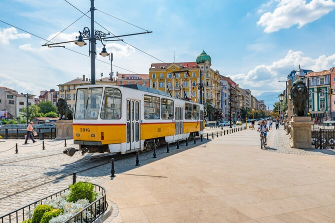 Sofia Under Communism: Self-Guided Puzzle Quest - Sofia University and the Soviet Army Monument