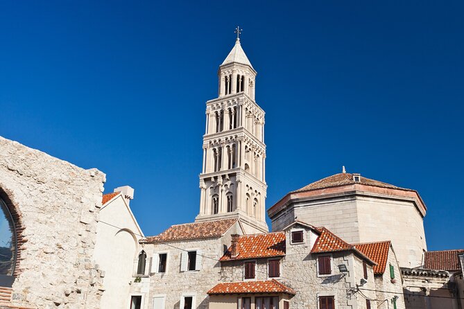 Split Scavenger Hunt and Highlights Self Guided Audio Tour - Starting at the Croatian National Theater