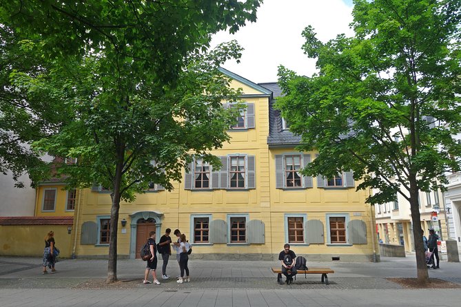 Stadtspiel scavenger hunt Weimar - independent city tour I discovery tour - A strong choice for families and private groups