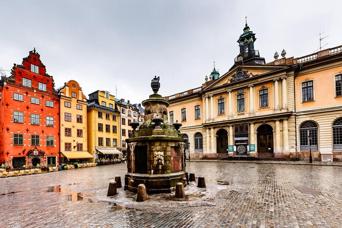 Stockholm Ghost Hunt: Self-Guided Tour and Puzzle Adventure - Starting at Wrangel Palace and Riddarholmen Church
