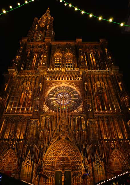 Strasbourg: City game - The Gold of Cagliostro - Cagliostro’s gold mystery begins at Cathedral Square