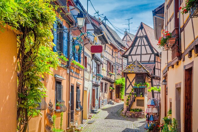 Strasbourg Scavenger Hunt and Highlights Self-Guided Audio Tour - A clear route through Strasbourg’s old center