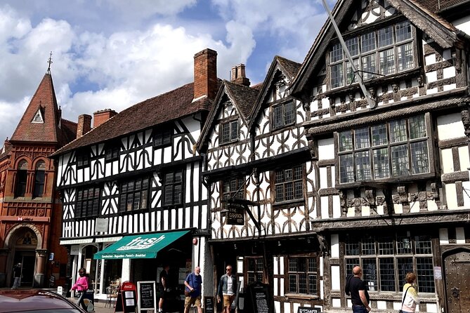 Stratford-upon-Avon: Self-Guided Walk & Interactive Treasure Hunt - Price, group size, and overall value