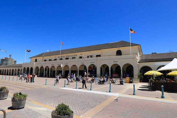 Sydney Coastal Escape | Private Mercedes Tour Sydney - Milsons Point and the northern harbor view