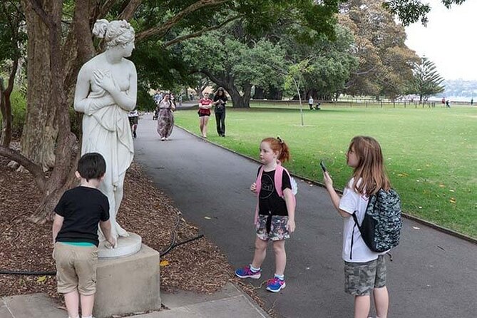 Sydney - The Mad Botanist Scavenger Hunt For Kids & Families. - The Mad Botanist turns a garden into a mystery