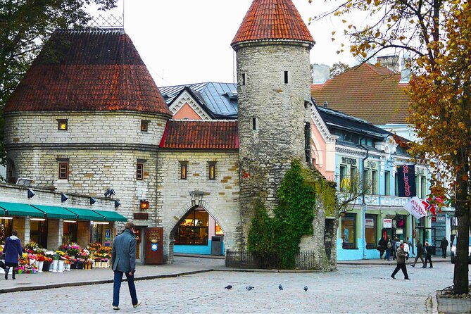 Tallinn Scavenger Hunt and Highlights Self Guided Audio Tour - Freedom Square and the medieval guild buildings