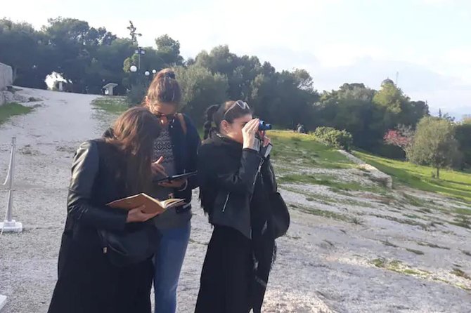 The Acropolis Treasure Hunt: Licensed Guide + Interactive Puzzles - Why this Acropolis tour feels different