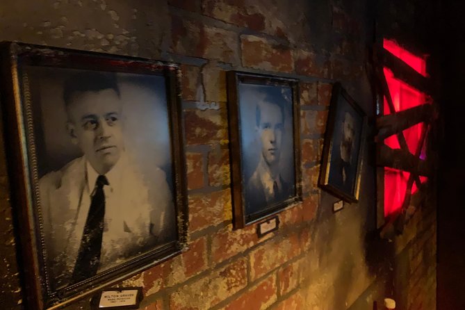 The Asylum Escape Room - Entering the Oakridge Asylum mystery
