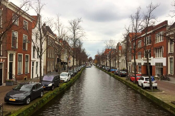 The Blue's Clues in Delft Exploration Game and Tour - Koornmarkt and Delft’s canal-side character