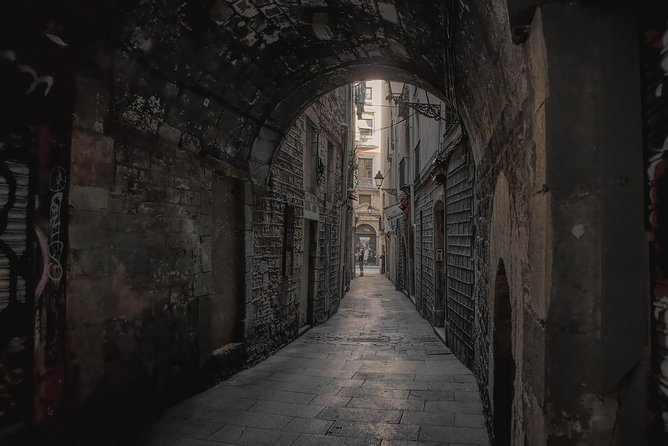The Gothic Trail – Ghosts of Barcelona Exploration Game - Who will enjoy this most