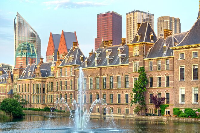 The Hague Scavenger Hunt and Highlights Self Guided Audio Tour - Beginning at Escher in Het Paleis