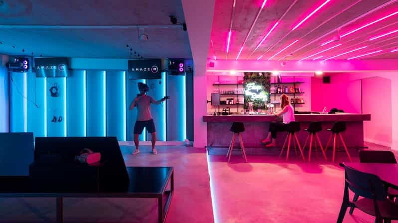 The Hague: VR Escape Room for 2 - 4 people - Entering Amaze VR on Torenstraat