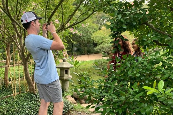 The Houston Hustle Scavenger Hunt - The remote host is part of the entertainment